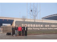 青島科德勝地與卡特合作，為卡特路基出口美國部件提供熱縮膜包裝施工服務